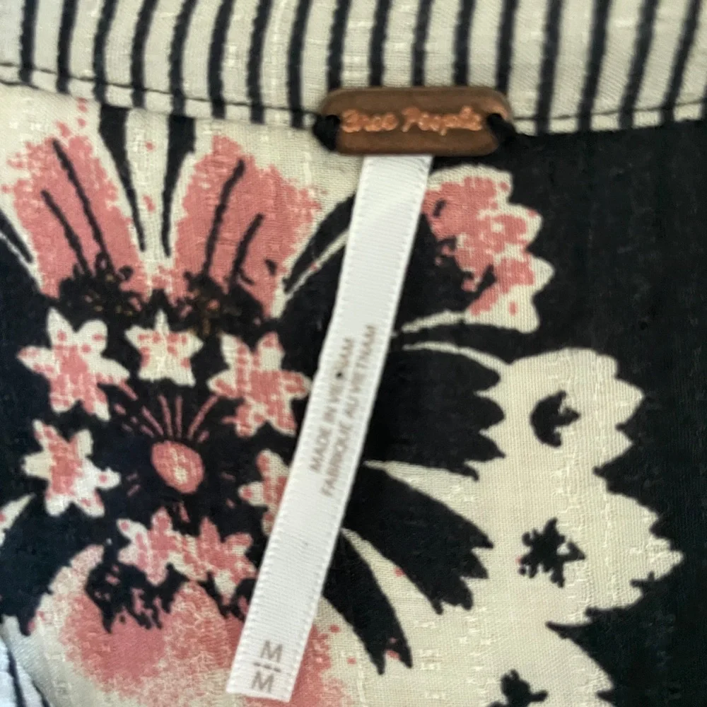 Free People Black and Pink Floral V-Neck Button Front Blouse - Picture 2 of 5